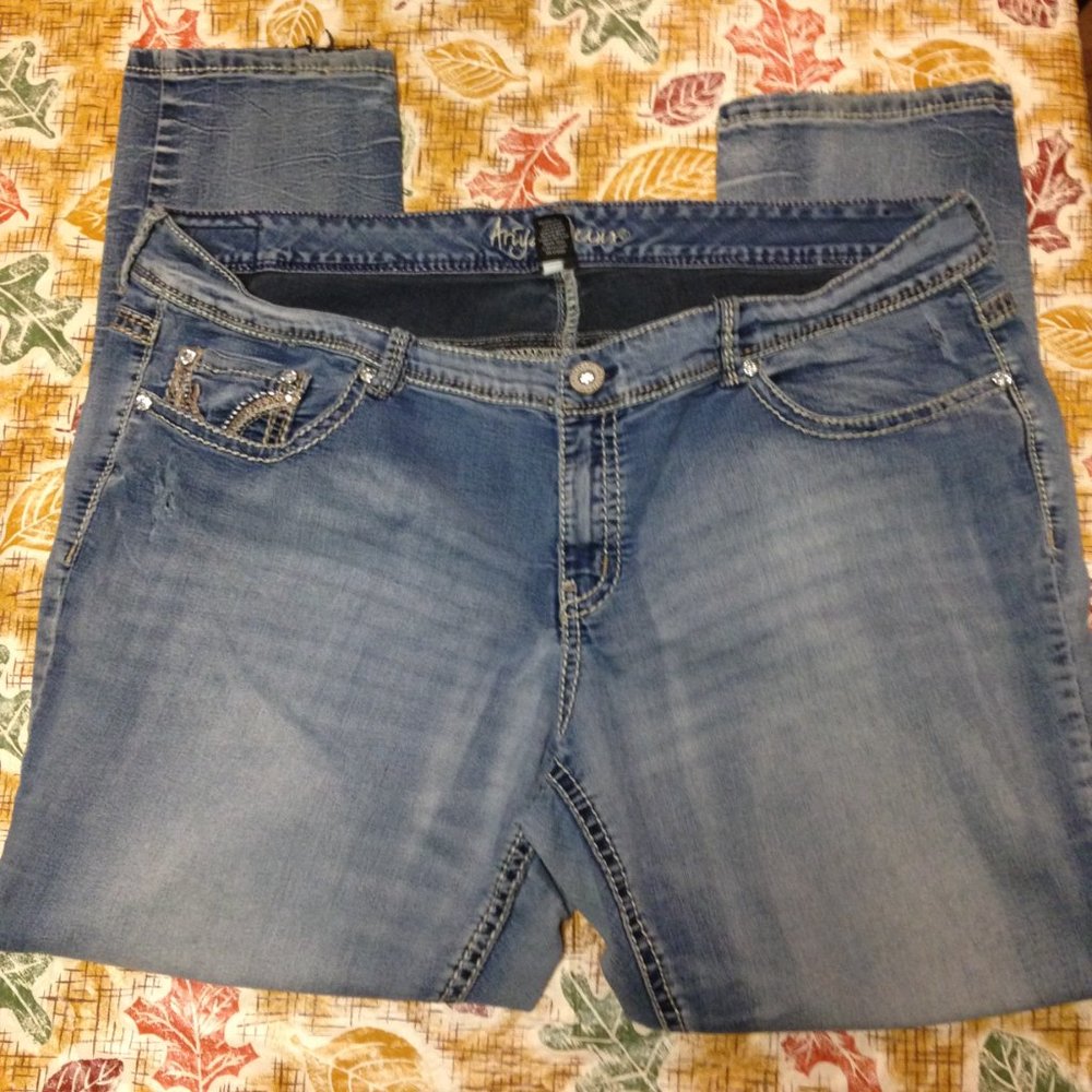 Ariya jeans for women size 24